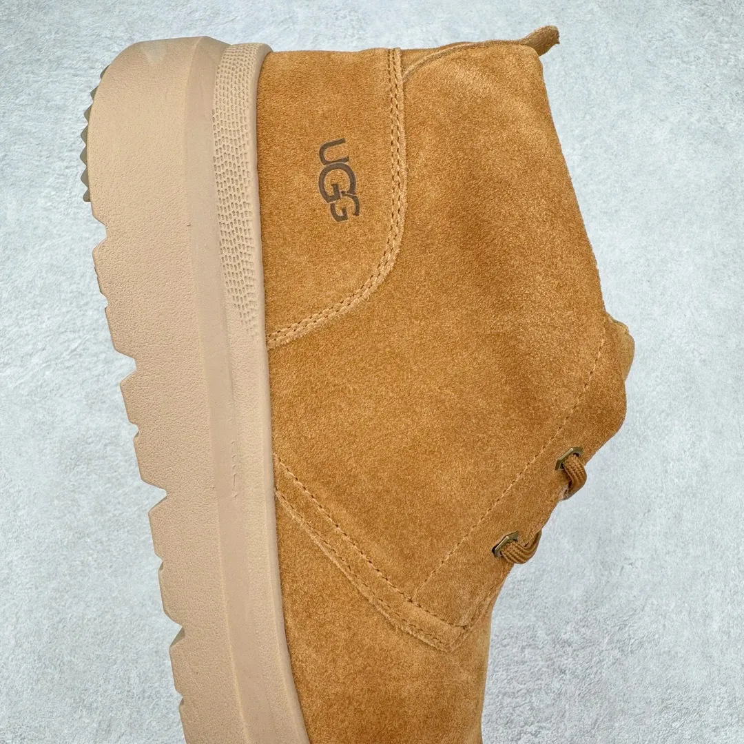 Pick up locally 💰640 UGG 1773 Burley boots men's autumn and winter sheep fur integrated snow boots. All shoes are made from the same factory as ZP. Longfeng A-grade Australian imported sheep fur integrated men's boots. Brand OEM production line. Fully follow the ZP process. OEM original pattern maker. Adhering to the principle of no original shoes and no development selection. Pay attention to every detail. The most authentic version on the market. TREADLITE "Light Wing" technology outsole. Lightweight/durable/flexible/pile size: 40 41 42 43 44 Coding: by3936050